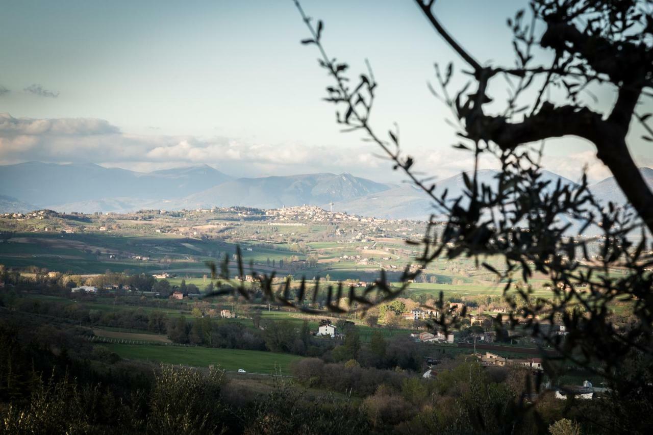 Casa Vacanze Montefalco Il Borgo Leilighet Eksteriør bilde